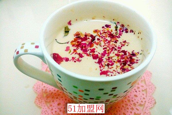梁佳奶茶加盟