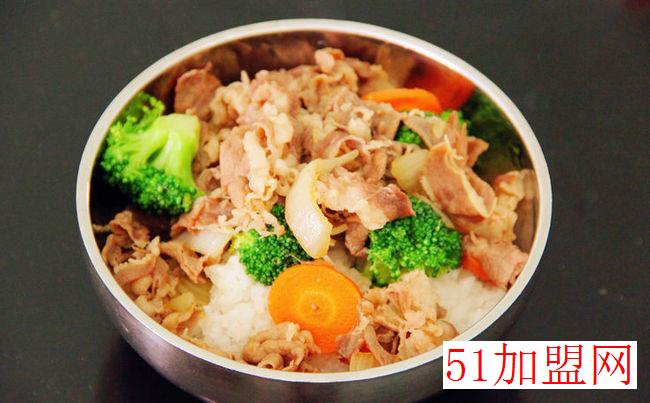 牛丼日式牛肉饭加盟