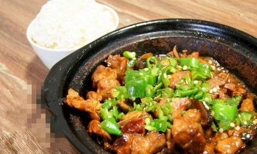 飞彤轩黄焖鸡米饭加盟