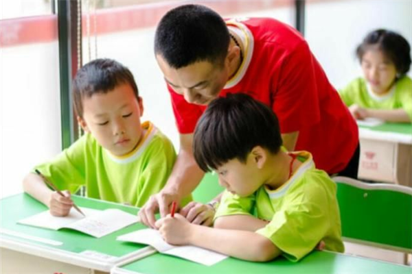乐学托管加盟