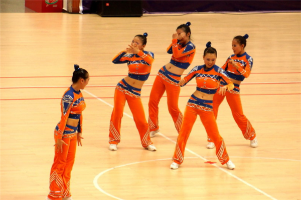 丑小鸭舞蹈培训中心表演