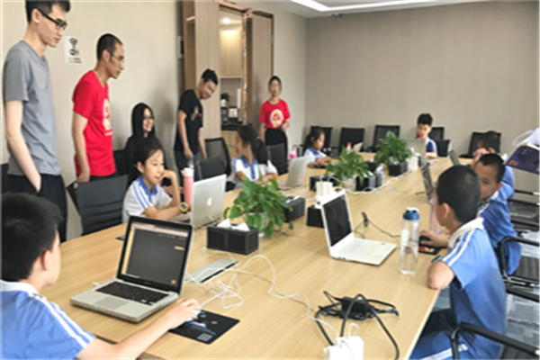 德拉学院少儿编程STEAM教育介绍