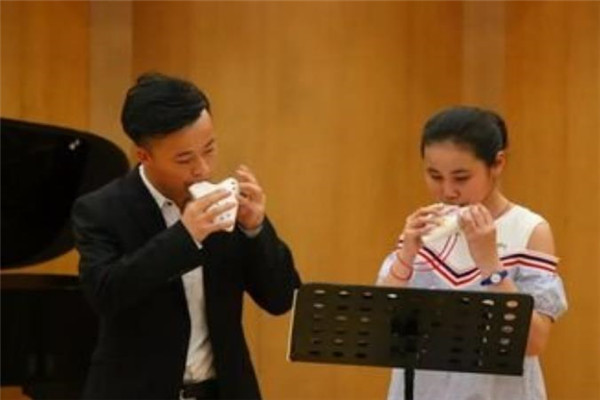思音民乐坊陶笛之家表演