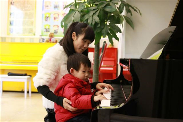陆老师音乐培训