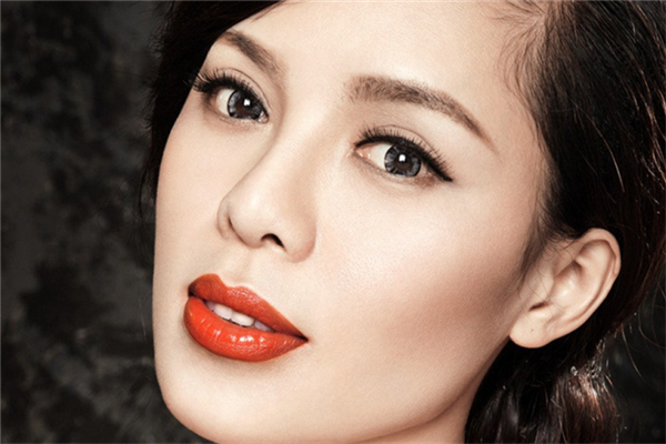 俊坷化妆培训宣传