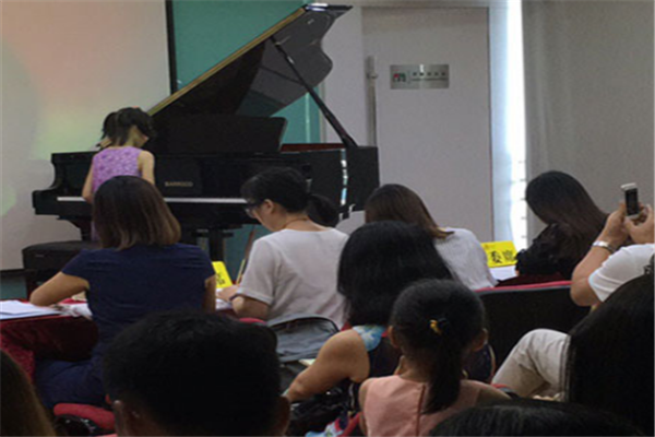 乐球音乐空间招牌