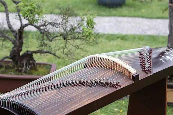 陈晨古筝新筝弹奏