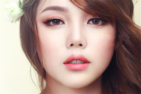 Apple Makeup 美妆教室模特