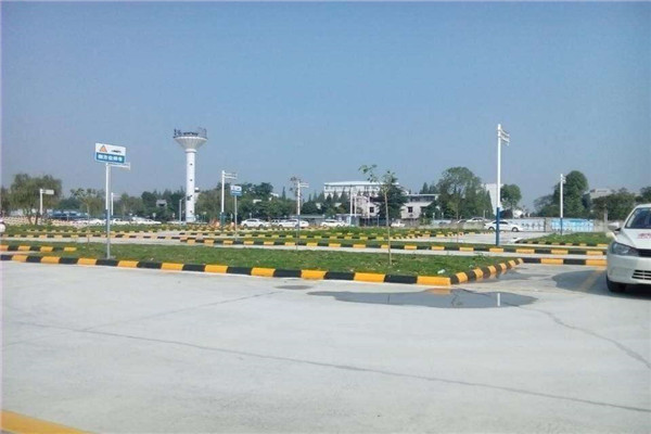 华安驾校场地