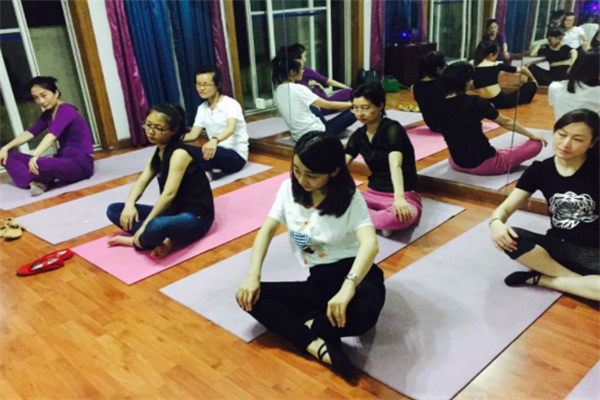 尚舞艺术培训中心辅导