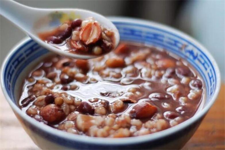 靓谷粥铺加盟