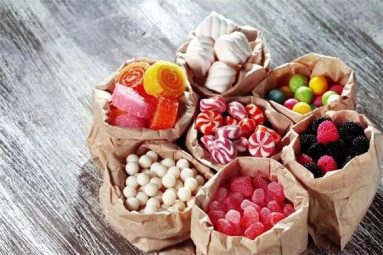 啁末食光休闲食品加盟