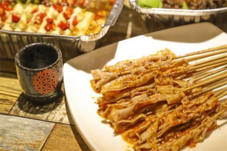 1号吃货铁板鸭肠加盟