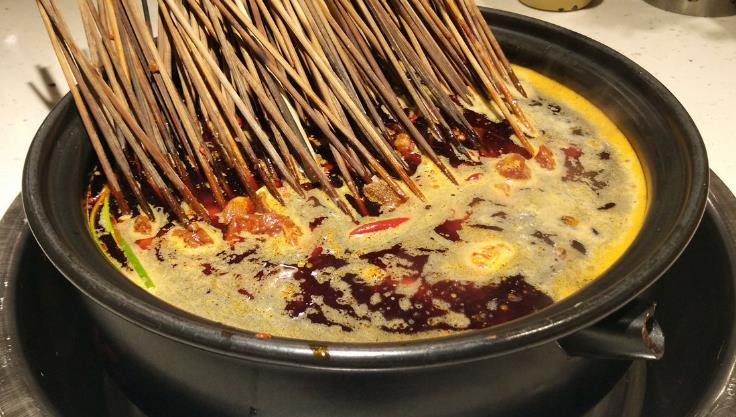 顽牛小郡肝串串火锅