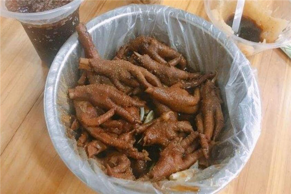 熊猫爱姨鸡爪