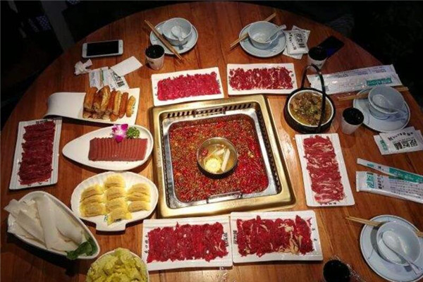 食叁味美蛙鱼头火锅