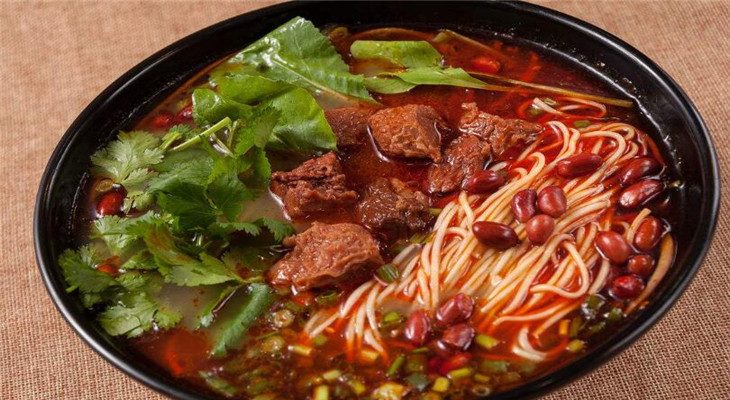 奥博红烧牛肉面