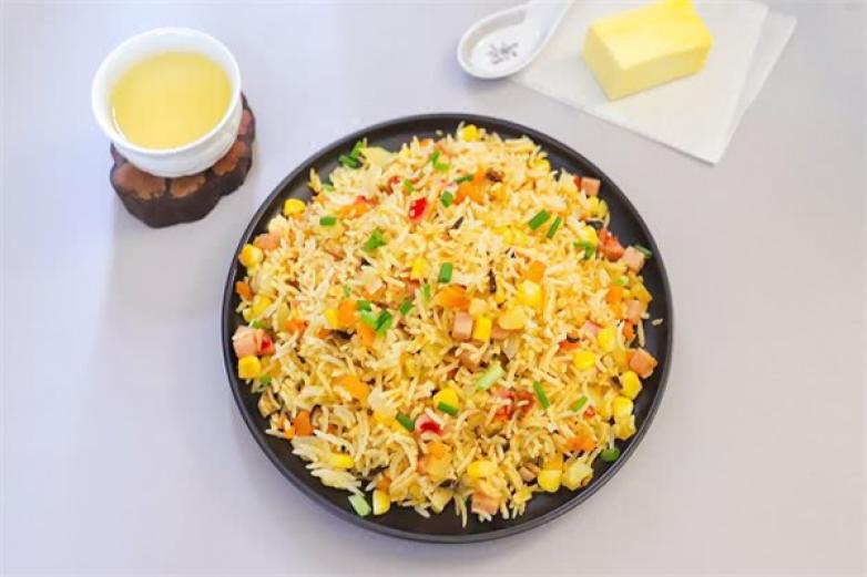 虾遇蛋黄牛肉拌饭加盟