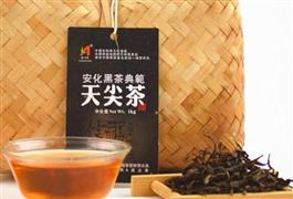 信奕福