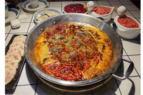 渝山属鸭肠火锅