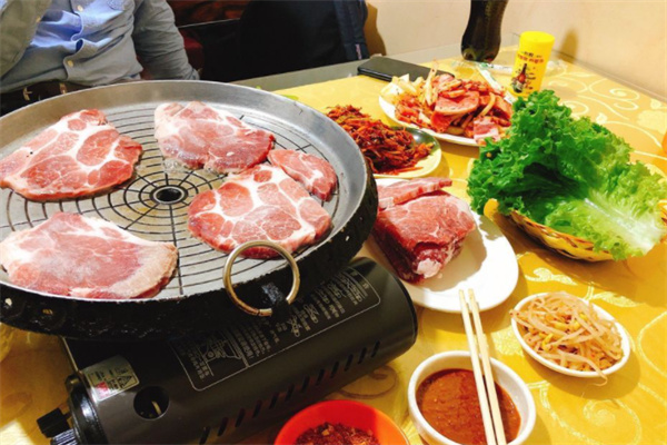 八大齐烤肉