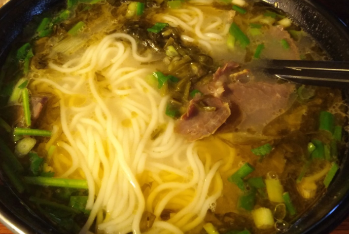 鲜师傅骨汤羊肉粉