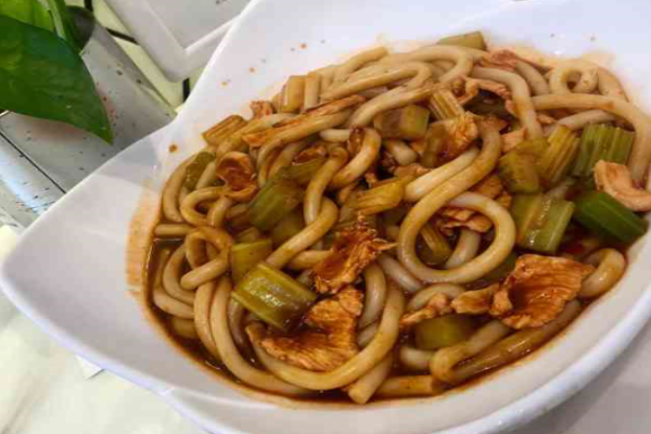 疆料新疆炒米粉