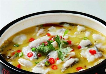 二乖酸菜鱼米饭