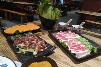 燚青春东北泥炉烤肉