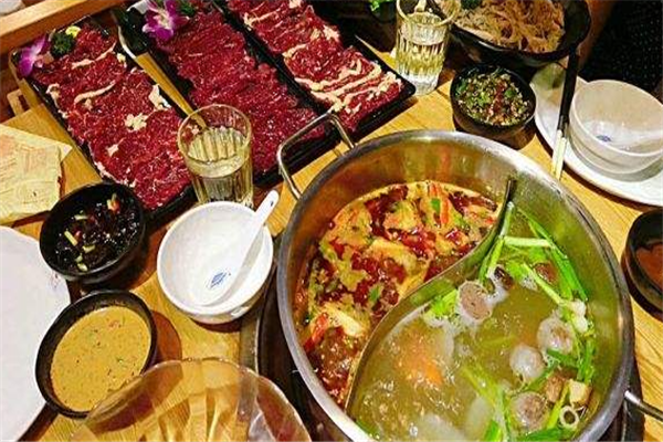 大牛潮汕牛肉火锅