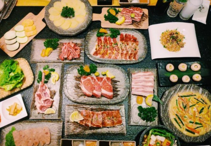 又一村自助火锅烤肉