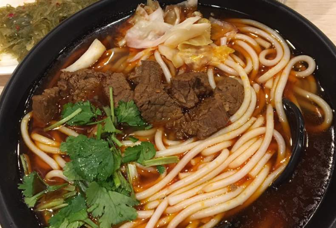鑫花溪牛肉米粉