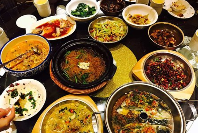 上菜呷饭餐厅
