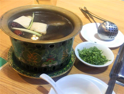 八斗牧场菌汤火锅