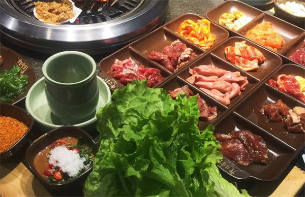 九寸钉自助烤肉