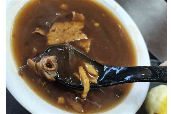 料八珍牛肉胡辣汤