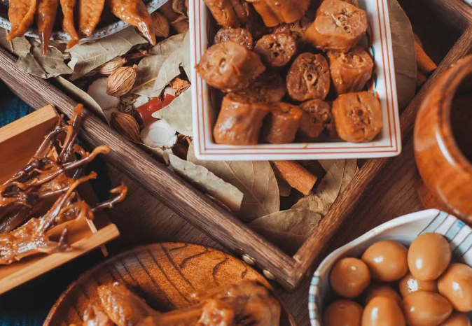 鸭掌柜辣卤加盟