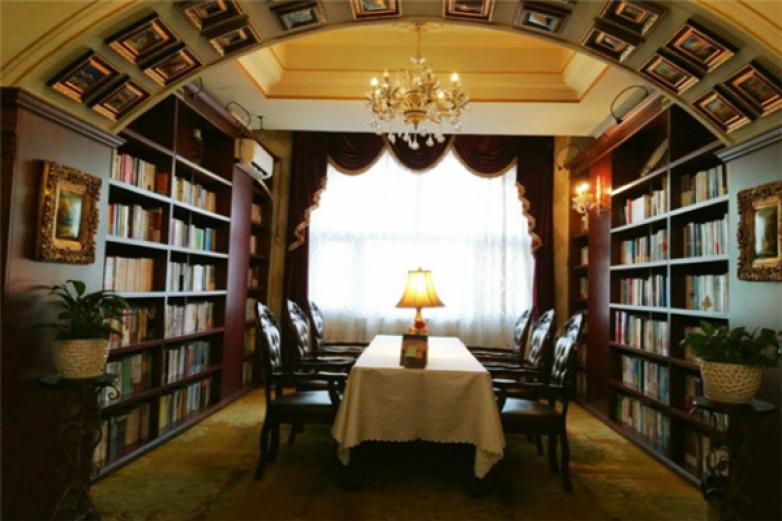 果戈里书店加盟