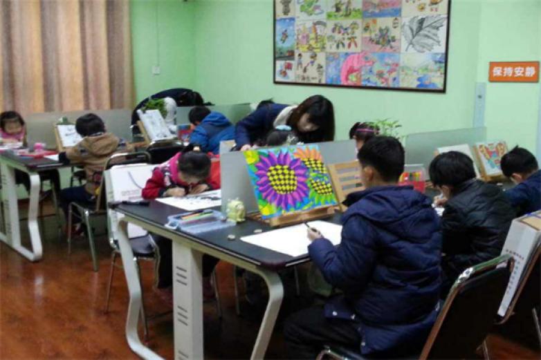 空气种子美术培训基地加盟