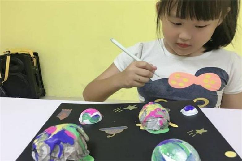 橙果少儿美术加盟