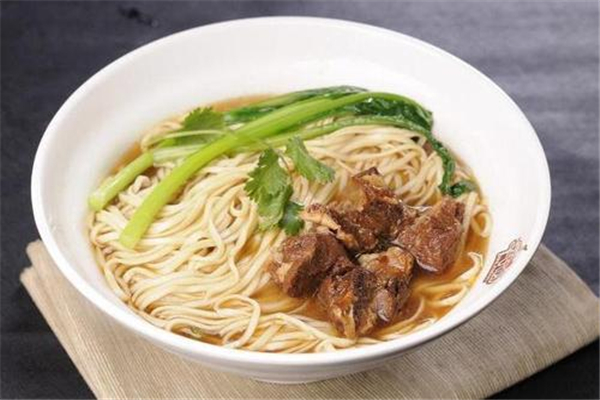 小肉町私房面加盟