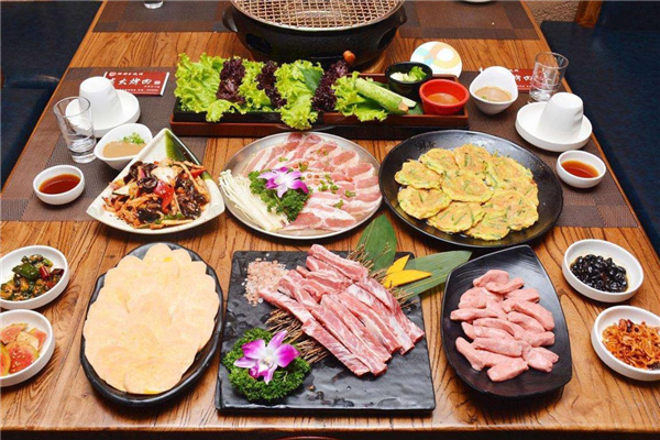 明月三千里烤肉加盟