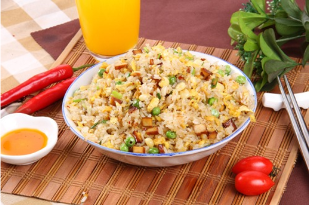 帅小滋炒饭加盟