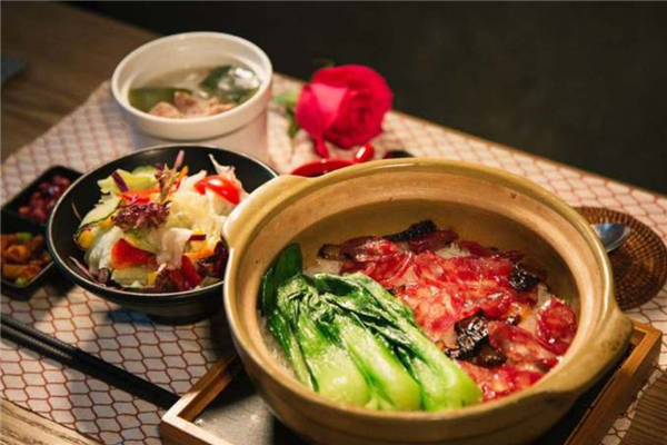 豪杰天下煲仔饭加盟