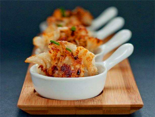 锅小馆生煎锅贴加盟