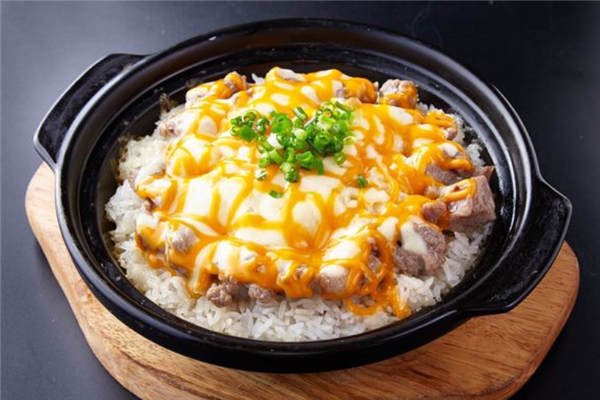 杨阿明煲仔饭加盟