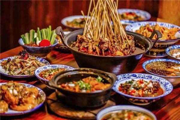 签年时光火锅串串香加盟