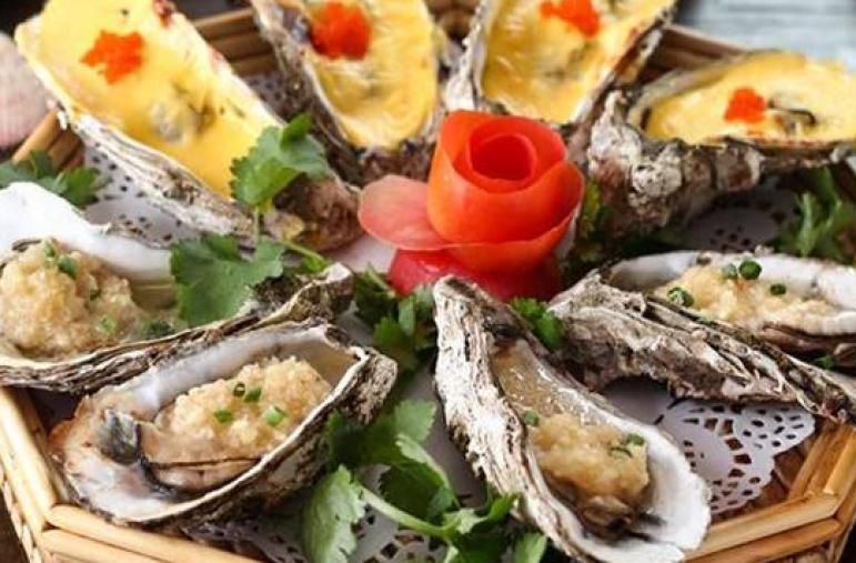 土蚝金竹笼蒸蚝