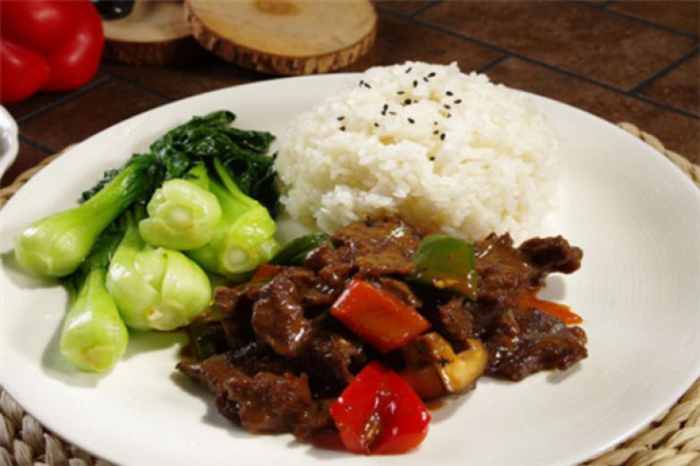 积三居牛肉饭加盟