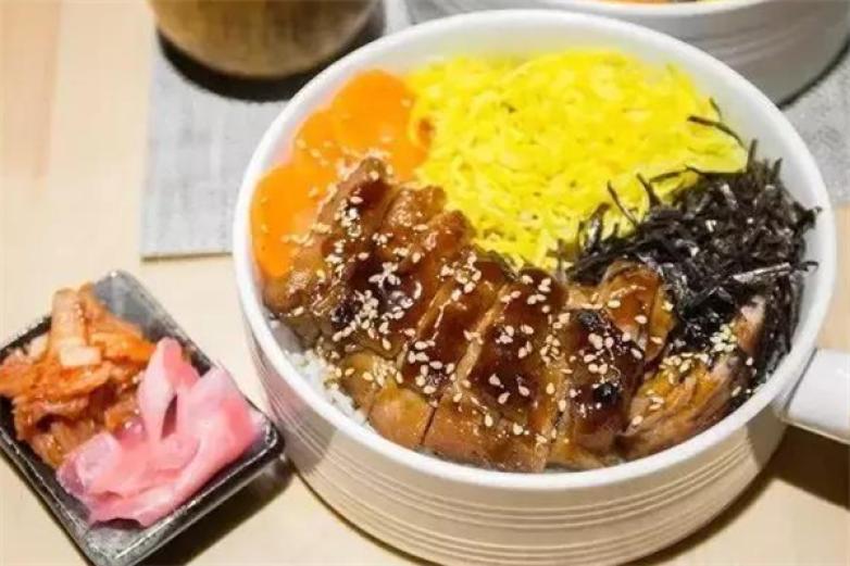 张姐脆皮鸡拌饭加盟